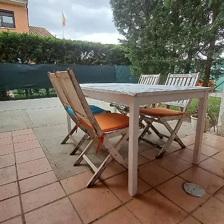 La Casa Del Cipres Aldeamayor de San Martin